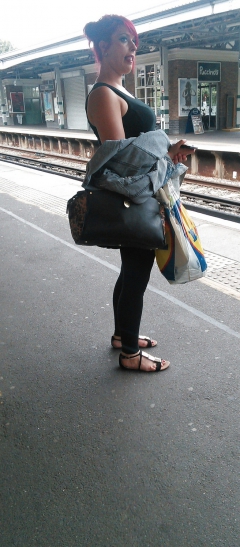 Londonperv\'s Candids 2014 - At the Station vol 4 - N