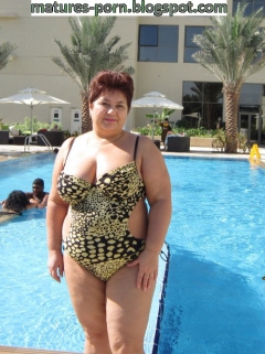 Sexy russian granny in bikini - N