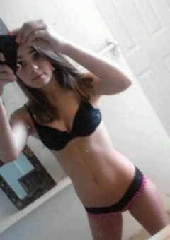 Slim brunette teen - naked selfshot gallery - N