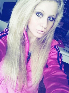 Skinny chav teen selfies - blonde slag naked pics - N