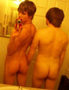 Posing Twinks - N