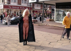 MIlfs nude in public - N