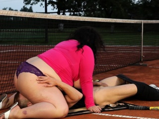 Real plumper queening her tennis trainer