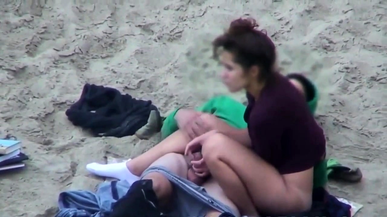 Teen Couple At Beach Have Sex Fun Caught Hidden Cam at DrTuber