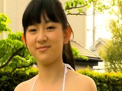 japanese-cute-bikini-idolstar