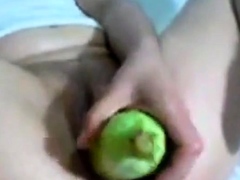 amateur-fisting-herself-vegetable-inserion
